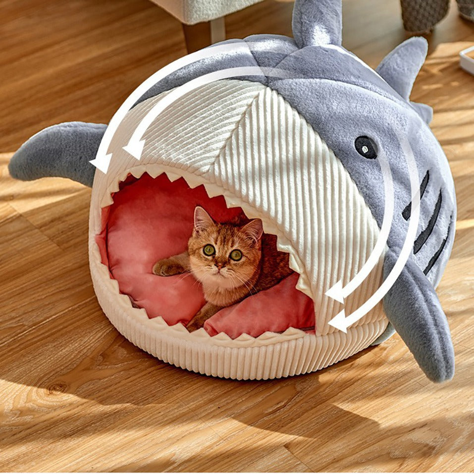 Shark Pet Bed – Cozy Semi-Enclosed Plush Cat Cave & Dog Bed with Cushion